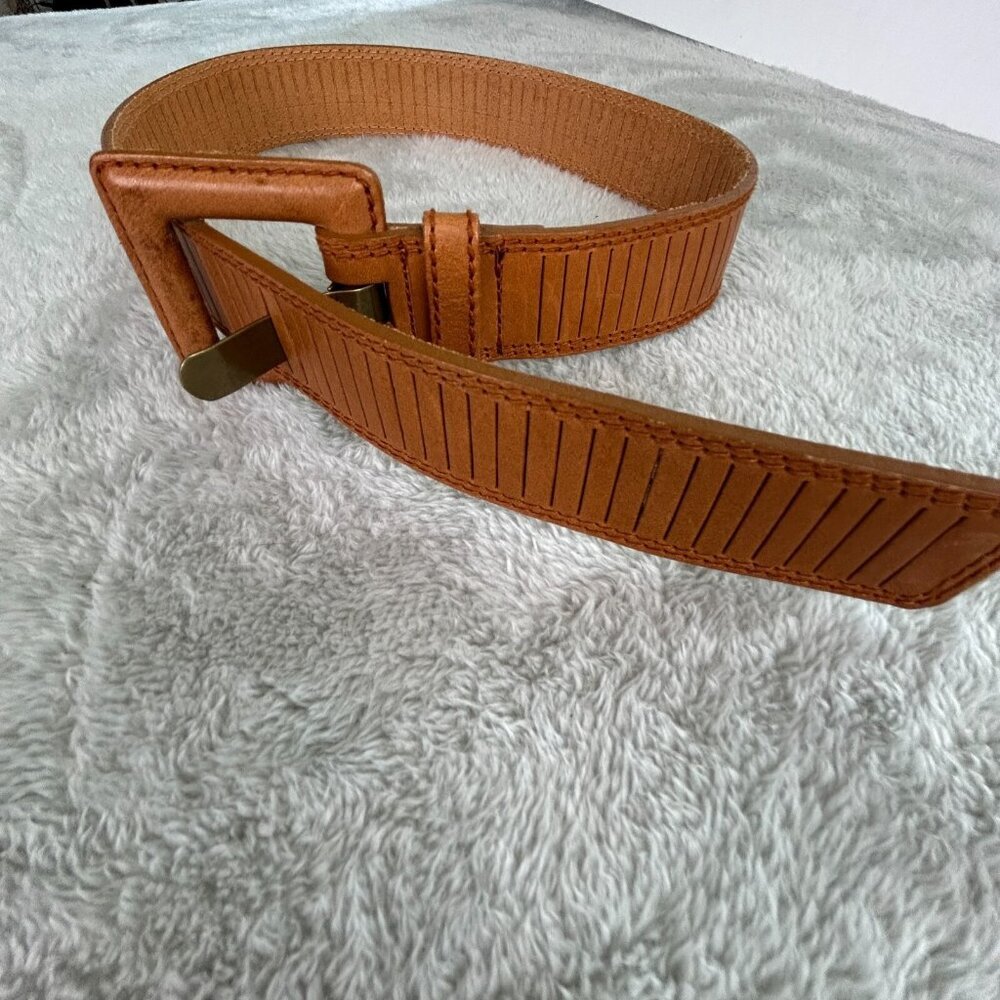 First Issue Womens Tan Reticulated Leather Belt Size Small 30" Adjusts Snake - Picture 5 of 7